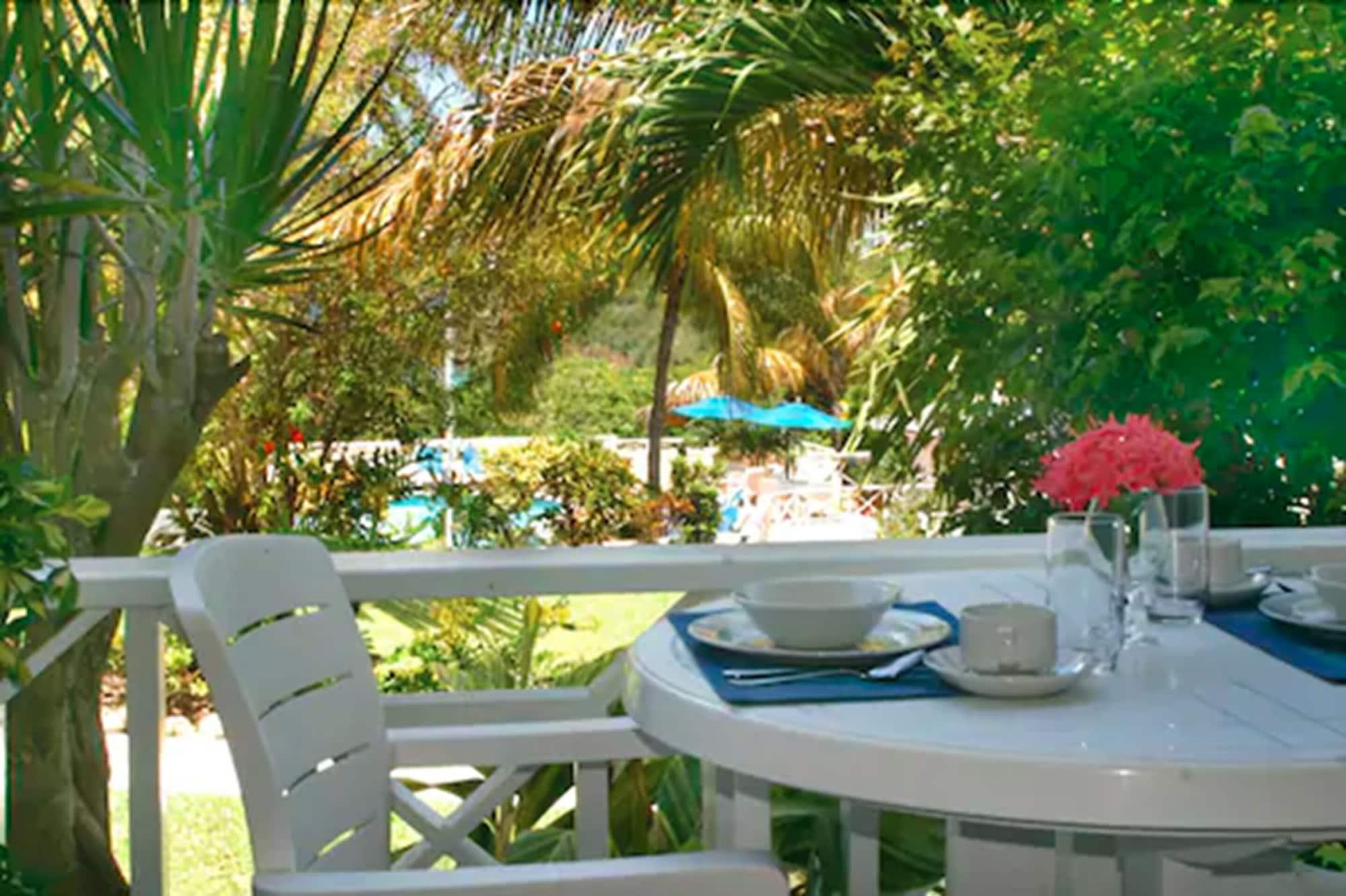 Dickenson Bay Cottages Cedar Grove Ngoại thất bức ảnh