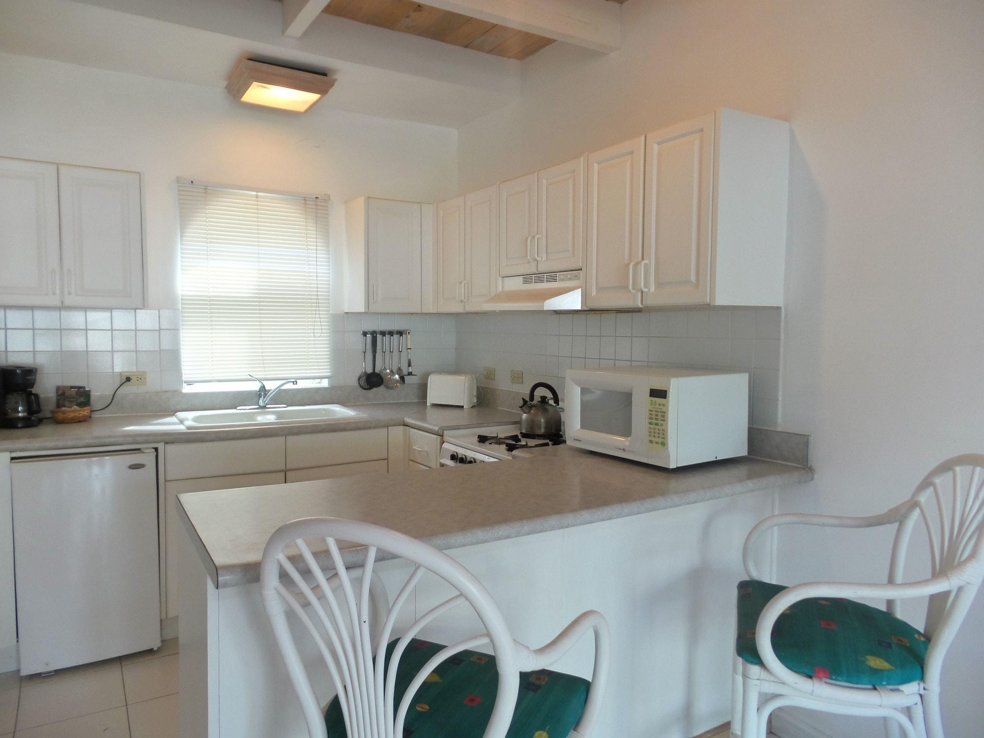Dickenson Bay Cottages Cedar Grove Ngoại thất bức ảnh